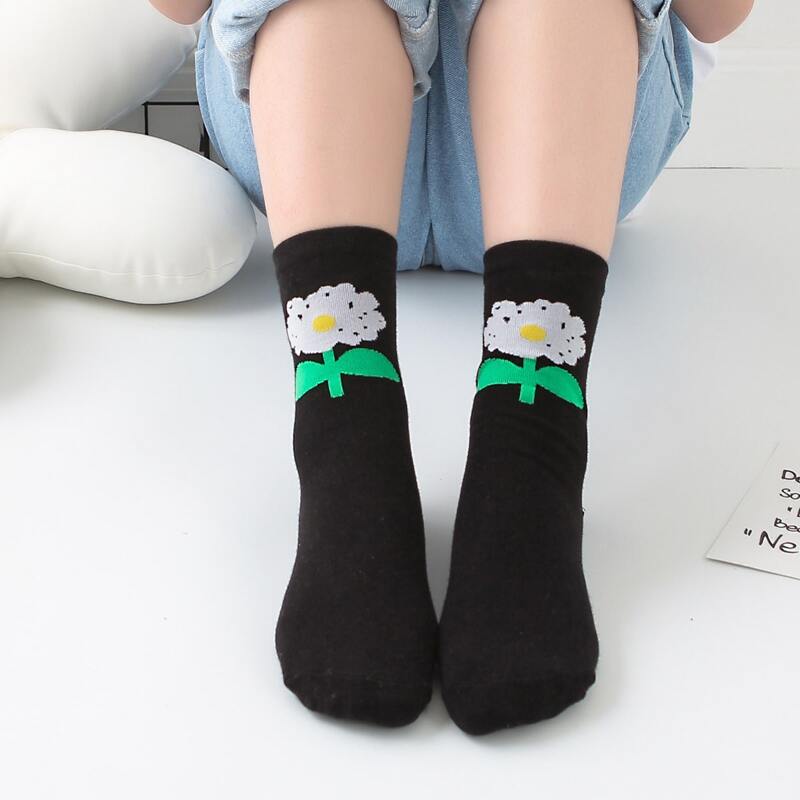 

Floral Pattern Crew Socks, Black