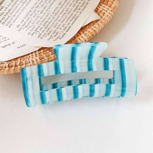 

Acrylic Hair Claw, Blue