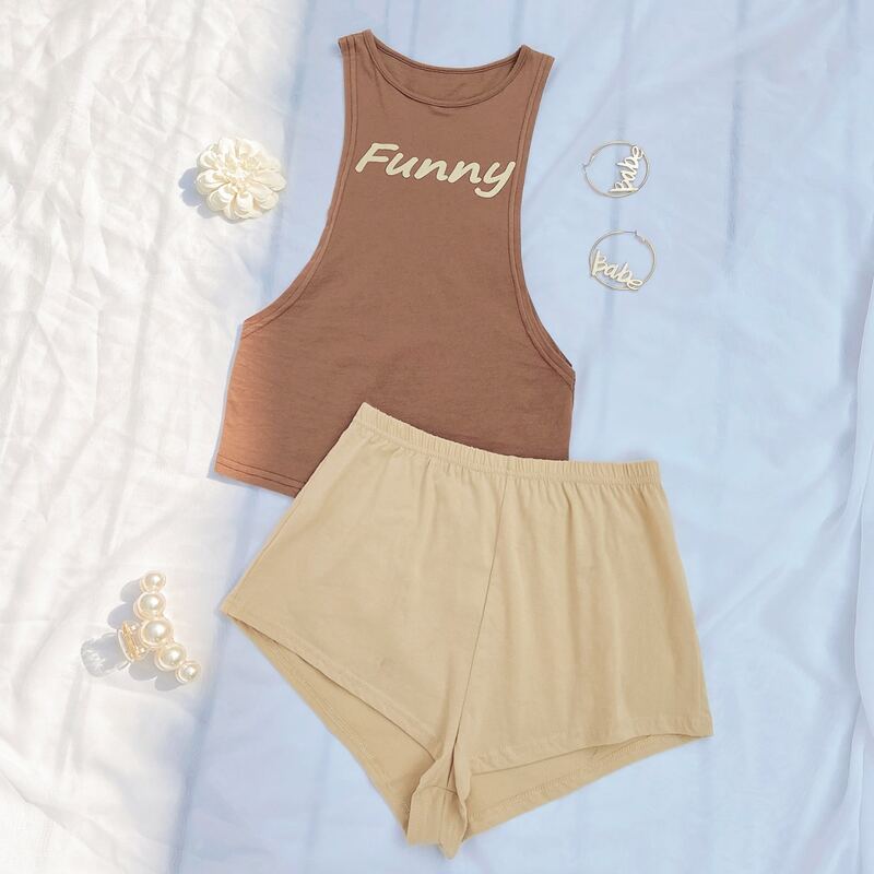 

Letter Graphic Tank Top and Shorts PJ Set, Multicolor