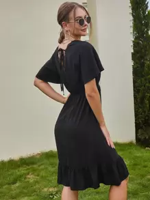 Vestido bajo con fruncido de manga campanuda - Negro - Ver 2