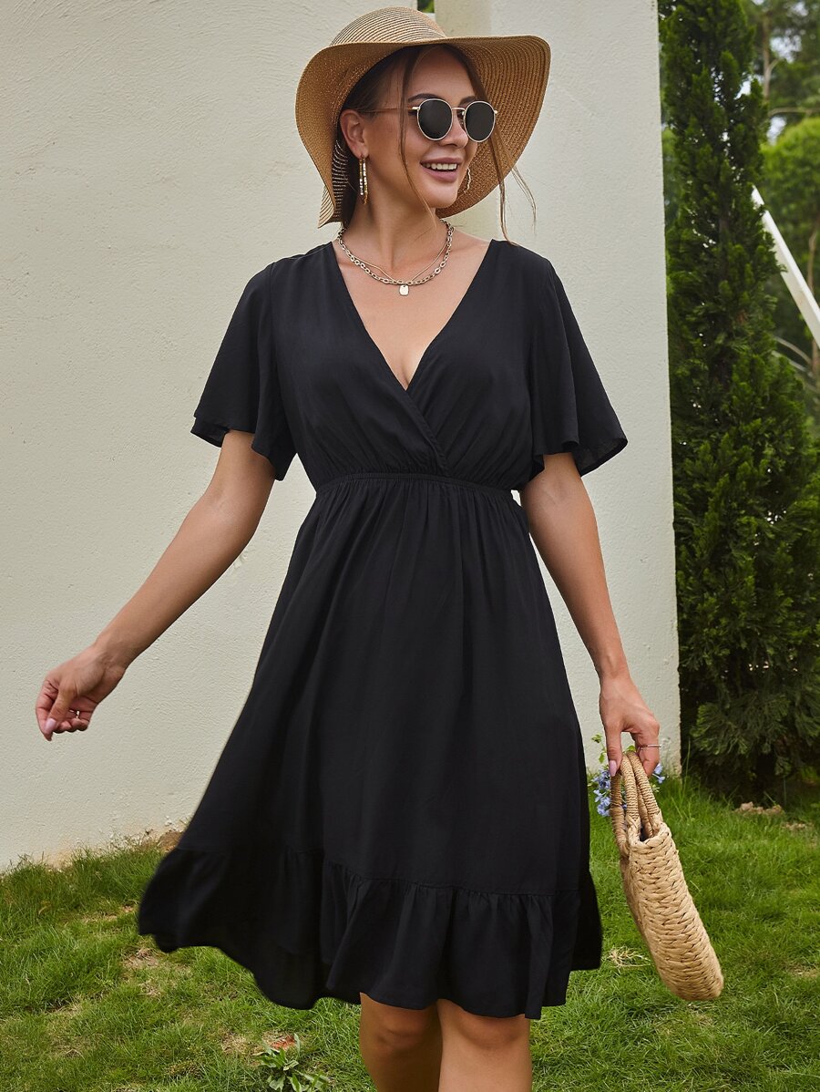 Vestido bajo con fruncido de manga campanuda - Negro - Ver 1