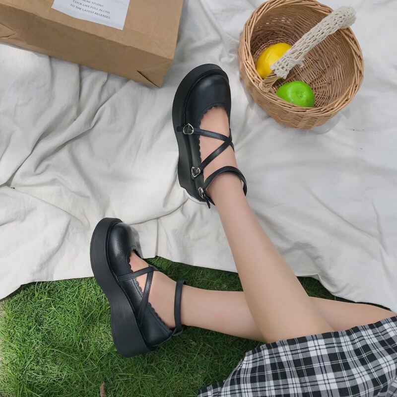 

Heart Buckle Mary Jane Shoes, Black
