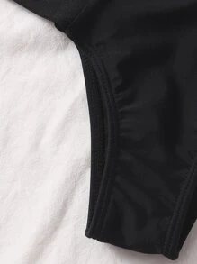 Underwire Cut Out Bikini Set For Summer Beach Vacation - Black - View 5