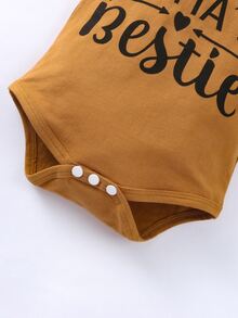 Baby Girl Letter Graphic Ruffle Bodysuit & Leopard Belted Shorts & Headband