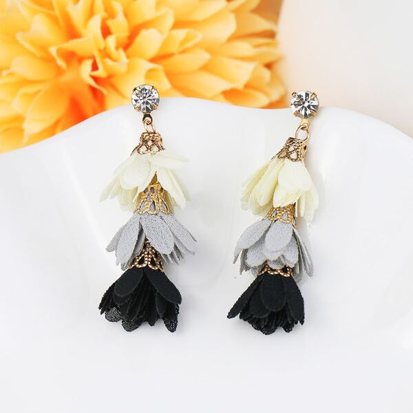 

Rhinestone Decor Drop Earrings, Multicolor