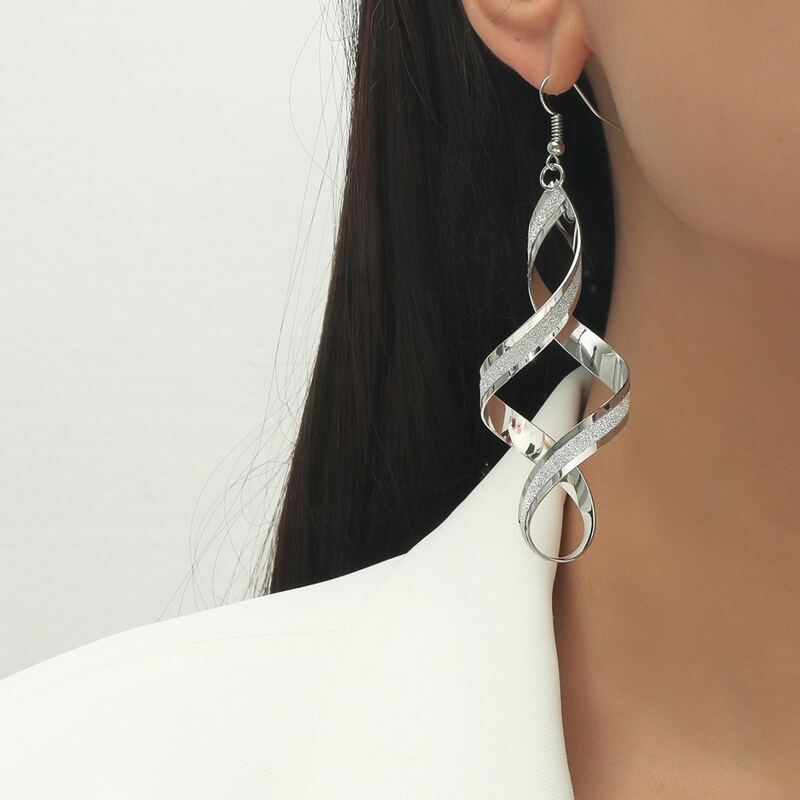 

Geo Design Drop Earrings, Silver