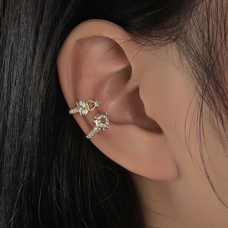 

2pcs Rhinestone Ear Cuff, Gold