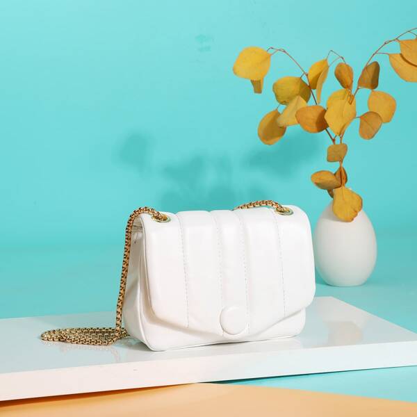 

Stitch Detail Flap Chain Shoulder Bag, White