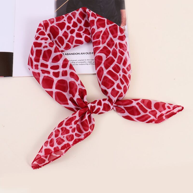 

1pc Graphic Scarf, Multicolor