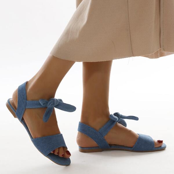 

Bow Decor Strappy Sandals, Blue