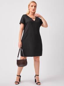 SHEIN LUNE Plus Cutout V-neck Solid Dress - Black - View 5