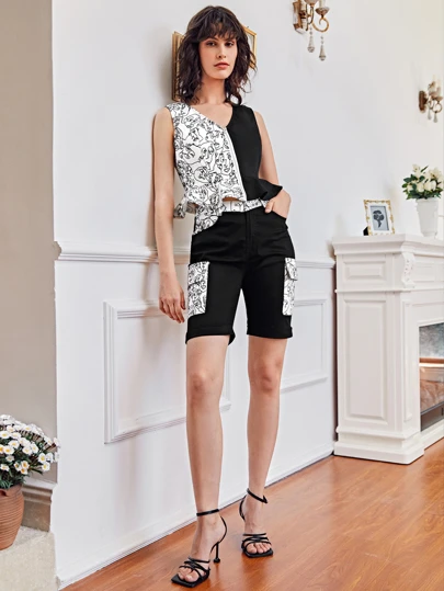 Gabriella Mavri Zipper Fly Figure Graphic Flap Pocket Shorts