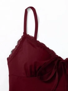 SHEIN Unity Top corto de tirantes con cordón delantero ribete con encaje - Granate - Ver 5
