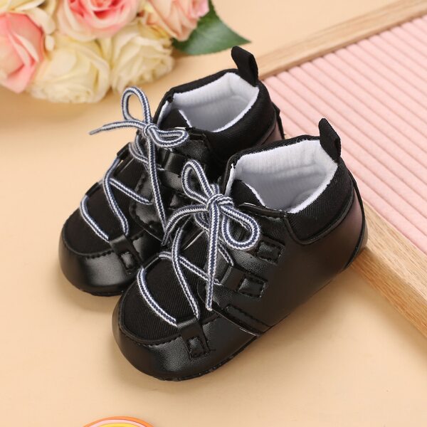 

Baby Boy Lace Up Front Sneakers, Black