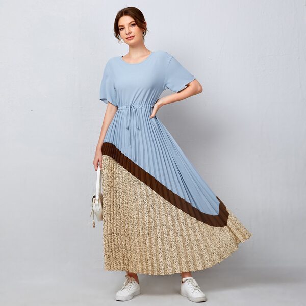 

Pleated Hem Allover Print Dress, Multicolor
