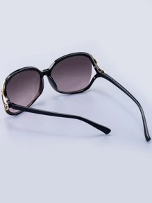 Vintage Flower Decor Tinted Lens Fashion Glasses UV Protection Elegant For Women's Gift For Summer Sunglasses Beach Sun Glasses Beach Accessories For Women Sun Glasses Sunglasses Shades Basics And Suit For Sweater Jeans Sweatpants Hoodie Jackets Dress And Long Sleeve Shirt For Summer Beach Vacation,Outdoor,Travel