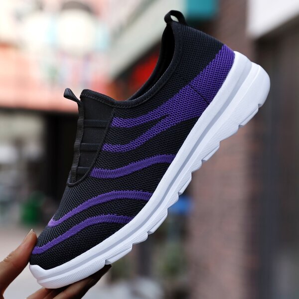 

Striped Pattern Mesh Slip On Running Shoes, Black