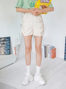 DAZY 抽褶側彈性腰身短褲 - 米色 - 查看 3