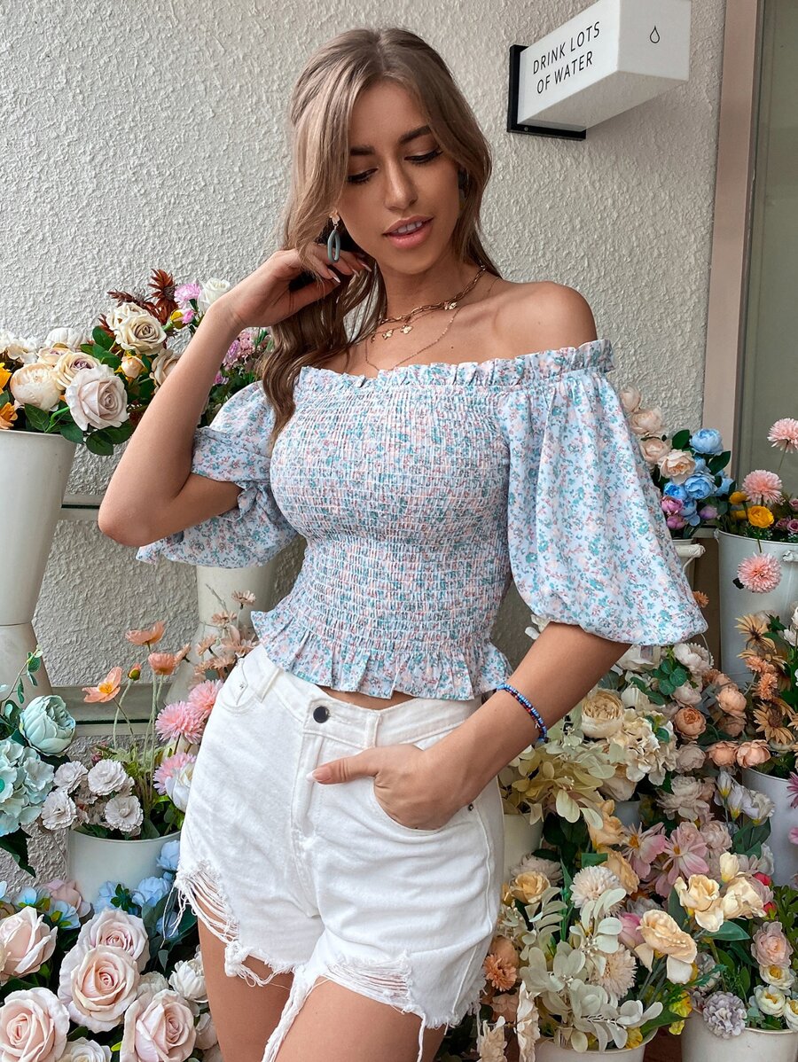 SHEIN Unity 小碎花燈籠袖打褶露肩襯衫