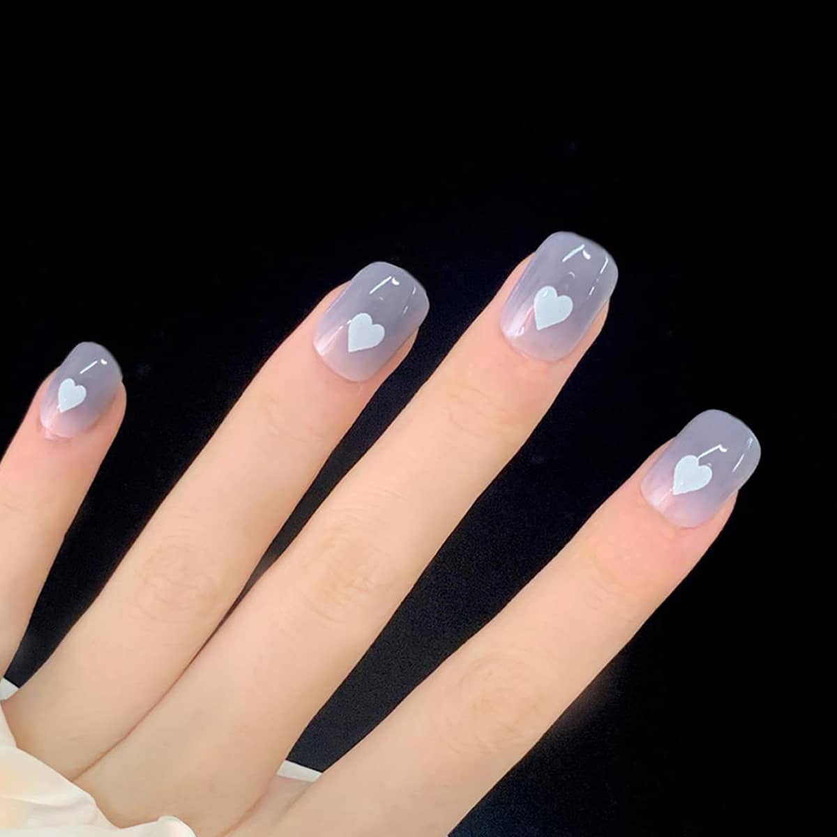 

24pcs Heart Pattern Fake Nail, Blue