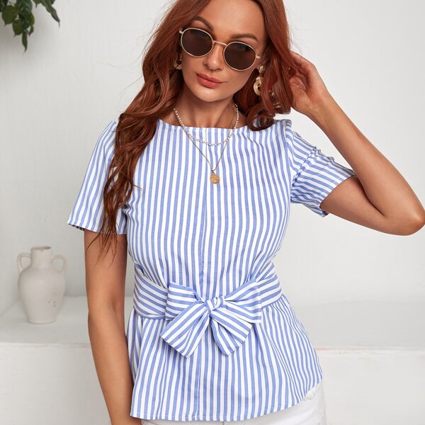 

Striped Knot Front Keyhole Back Top, Blue and white