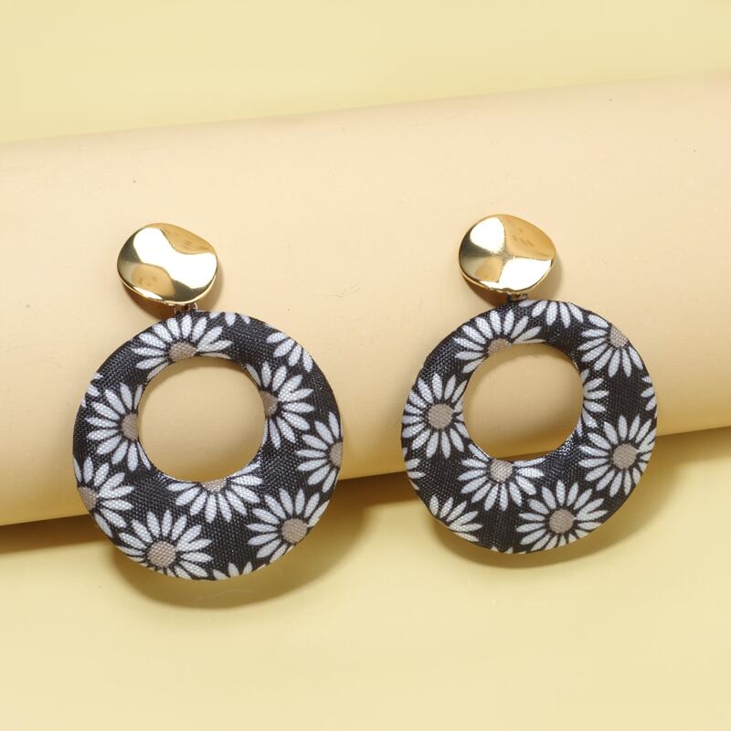

Floral Print Charm Earrings, Multicolor