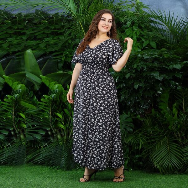 

Plus Ditsy Floral Shirred Waist A-line Dress, Black