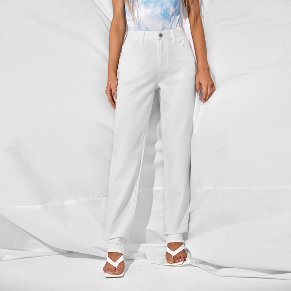

High Waist Slant Pocket Mom Jeans, White