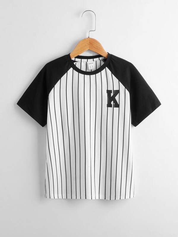 SHEIN Tween Boy Tricou cu dungi cu mâneci raglan în contrast