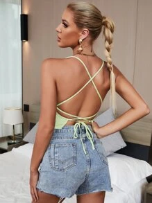 Top Corto Sin Mangas Con Espalda Descubierta Y Atado Cruzado - Verde Lima - Ver 3