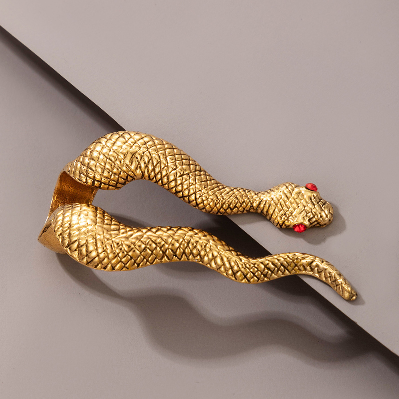 

Serpentine Design Ring, Gold