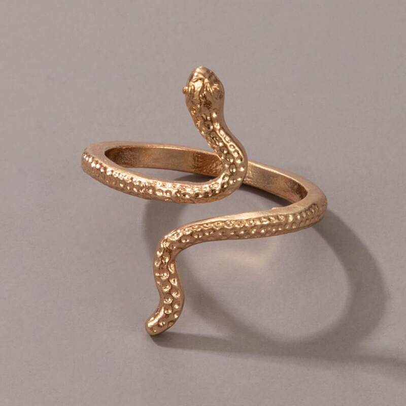 

Serpentine Design Ring, Gold