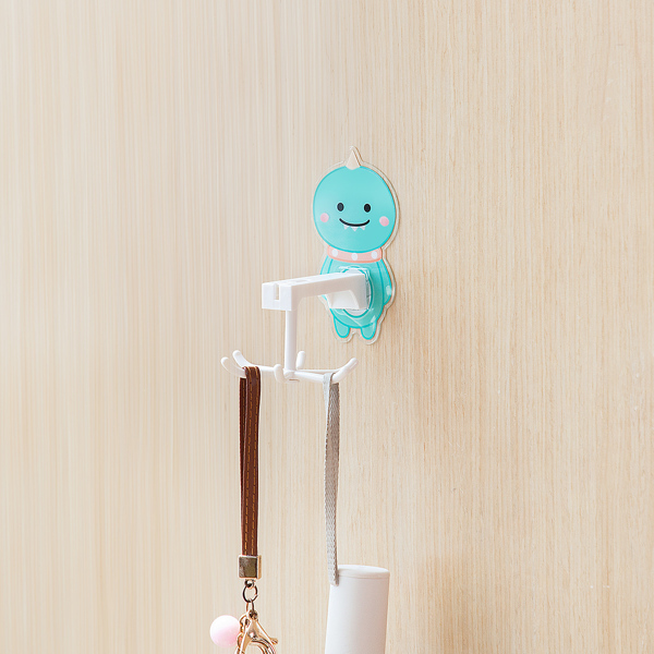 

1pc Cartoon Graphic Multifunction Hook, Blue