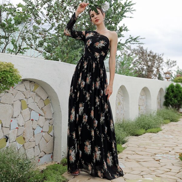 

Floral One Shoulder Maxi Dress, Black