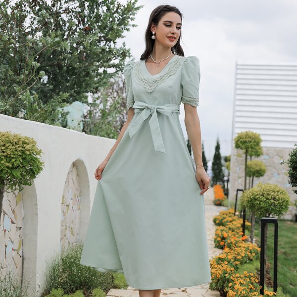 

Contrast Lace V-neck Puff Sleeve Belted Dress, Mint green