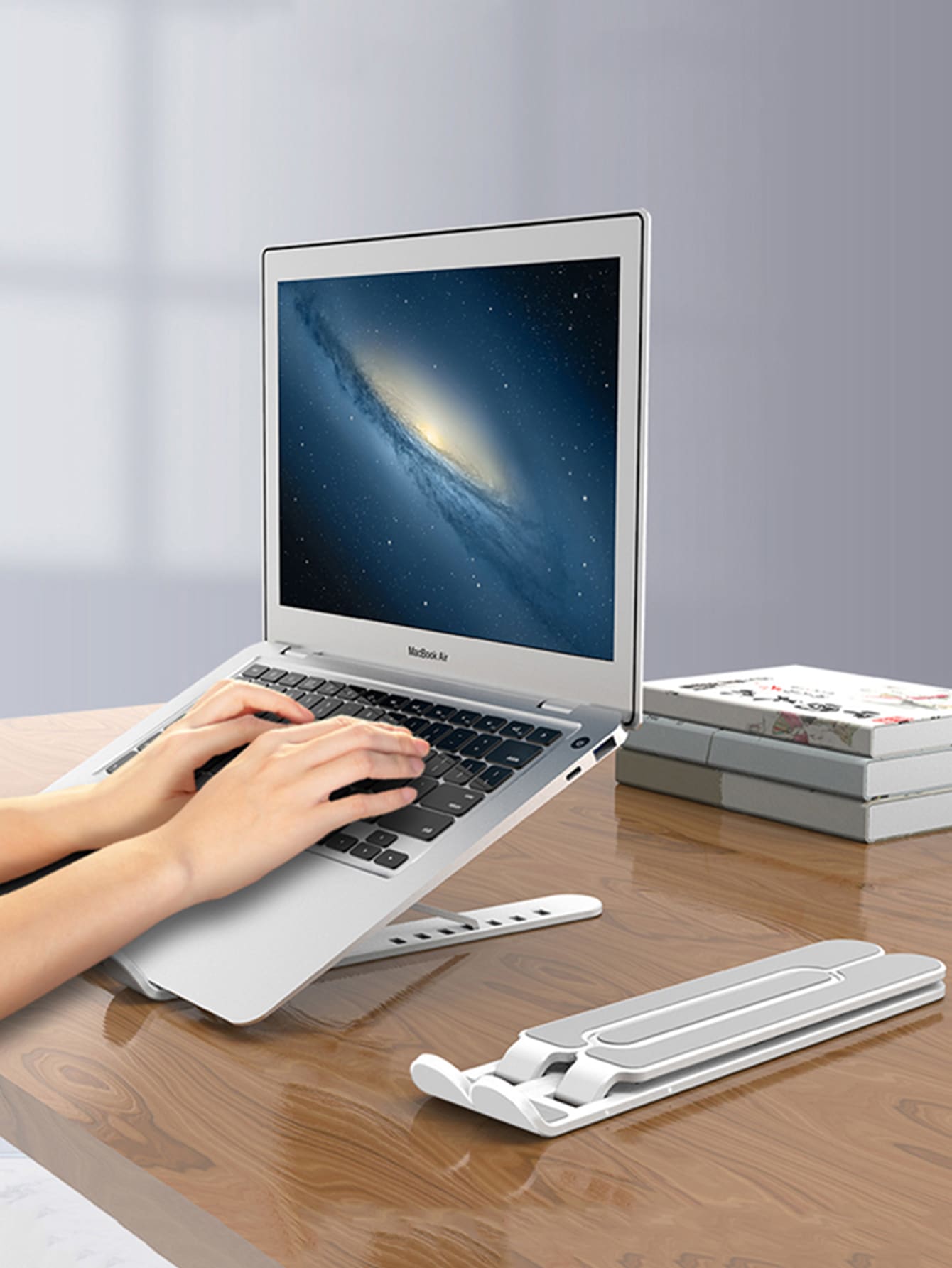 Giá đỡ máy tính xách tay có thể gập lại - Bạc - Xem 1