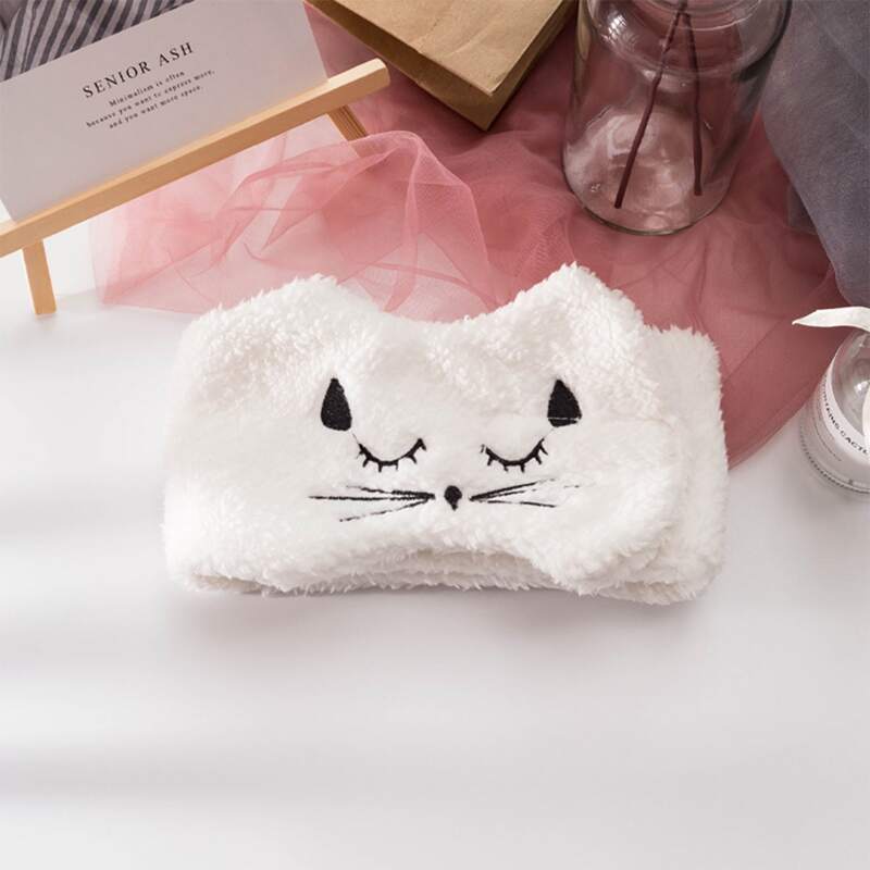 

Cat Design Bath Headband, White