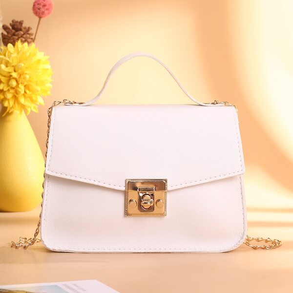 

Twist Lock Flap Chain Bag, White