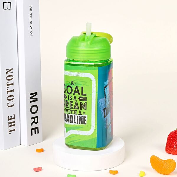 

Letter Graphic Straw Bottle, Green