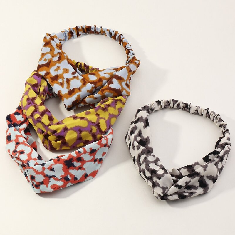 

4pcs Leopard Pattern Kerchief, Multicolor