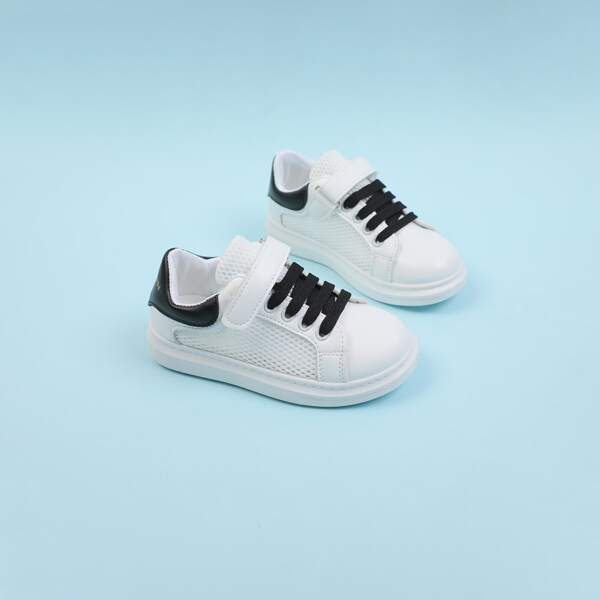 

Toddler Girls Letter Graphic Low Top Sneakers, White