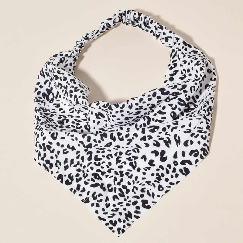 

Dalmatian Pattern Kerchief, Multicolor