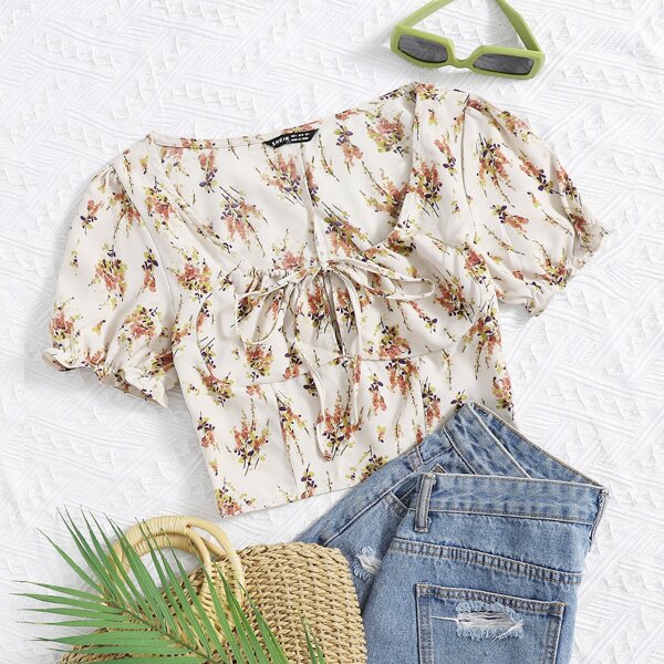 

Floral Print Tie Neck Crop Blouse, Multicolor
