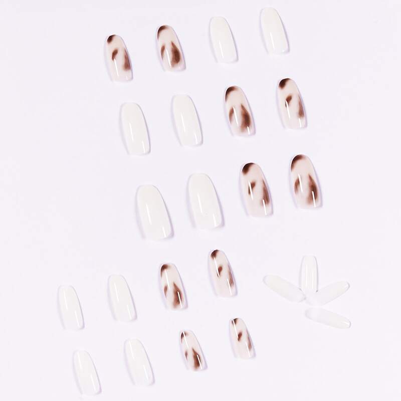 

24pcs Graphic Fake Nail, Beige