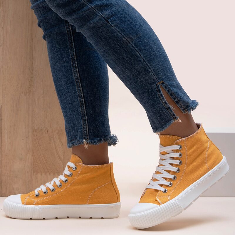 

Minimalist Lace-up Front High Top Canvas Shoes, Yellow