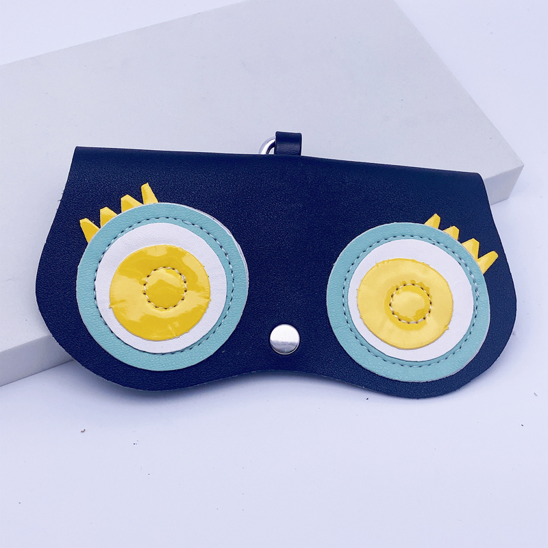 

1pc Cartoon Glasses Storage Bag, Black
