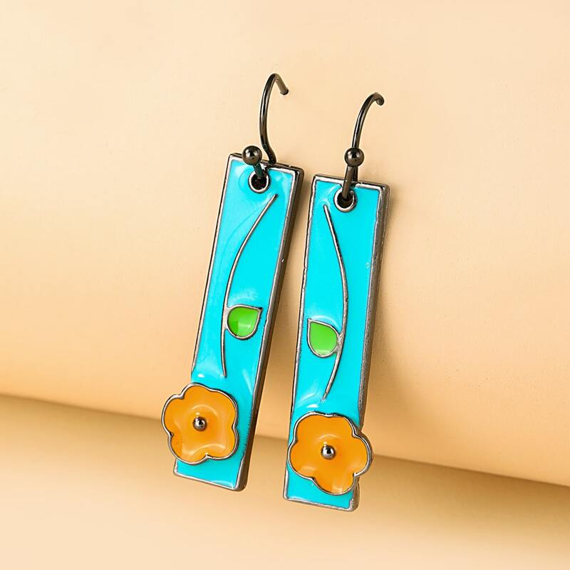 

Floral Graphic Charm Earrings, Baby blue