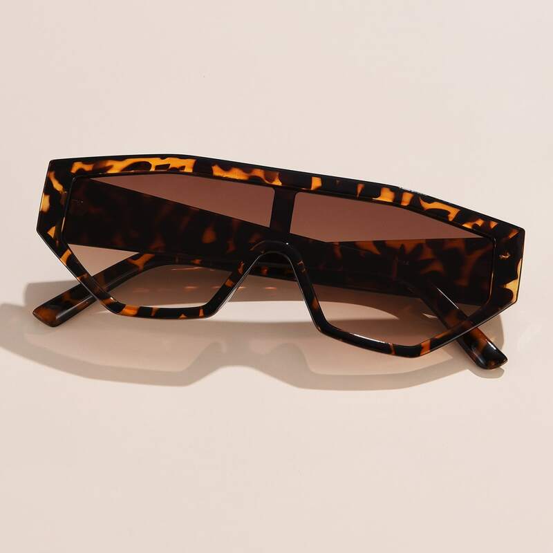 

Flat Top Frame Sunglasses