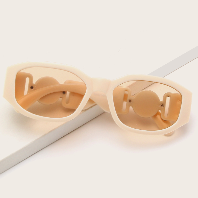 

Geo Decor Frame Sunglasses