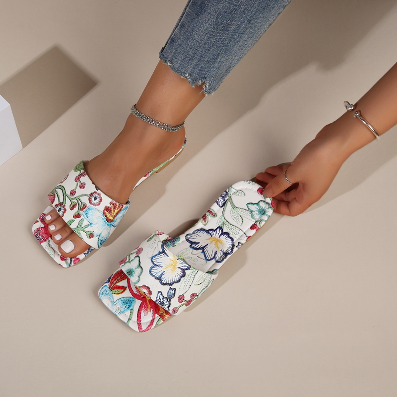 

Flower Pattern Slide Sandals, Beige